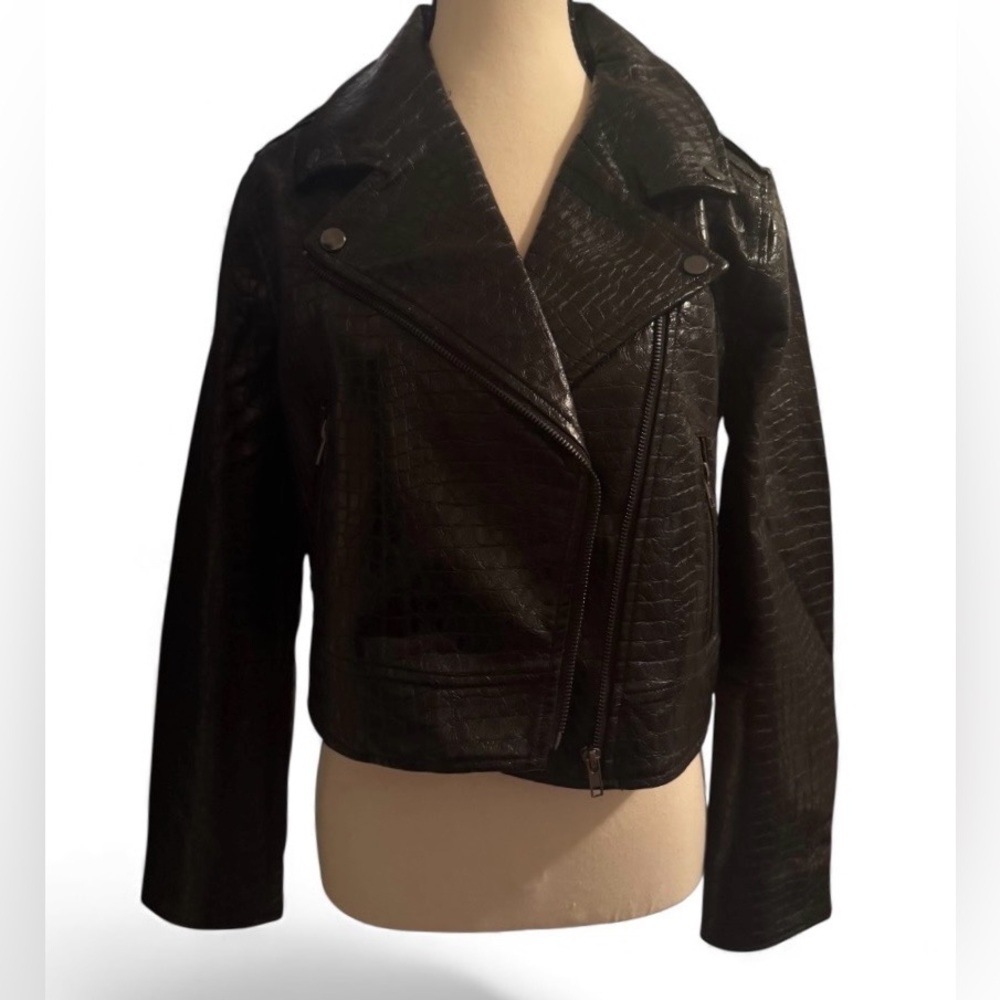 NEW ModCloth Crocodile Rock 1980's Punk Faux Leather Moto Jacket Medium NWT - Picture 2 of 10